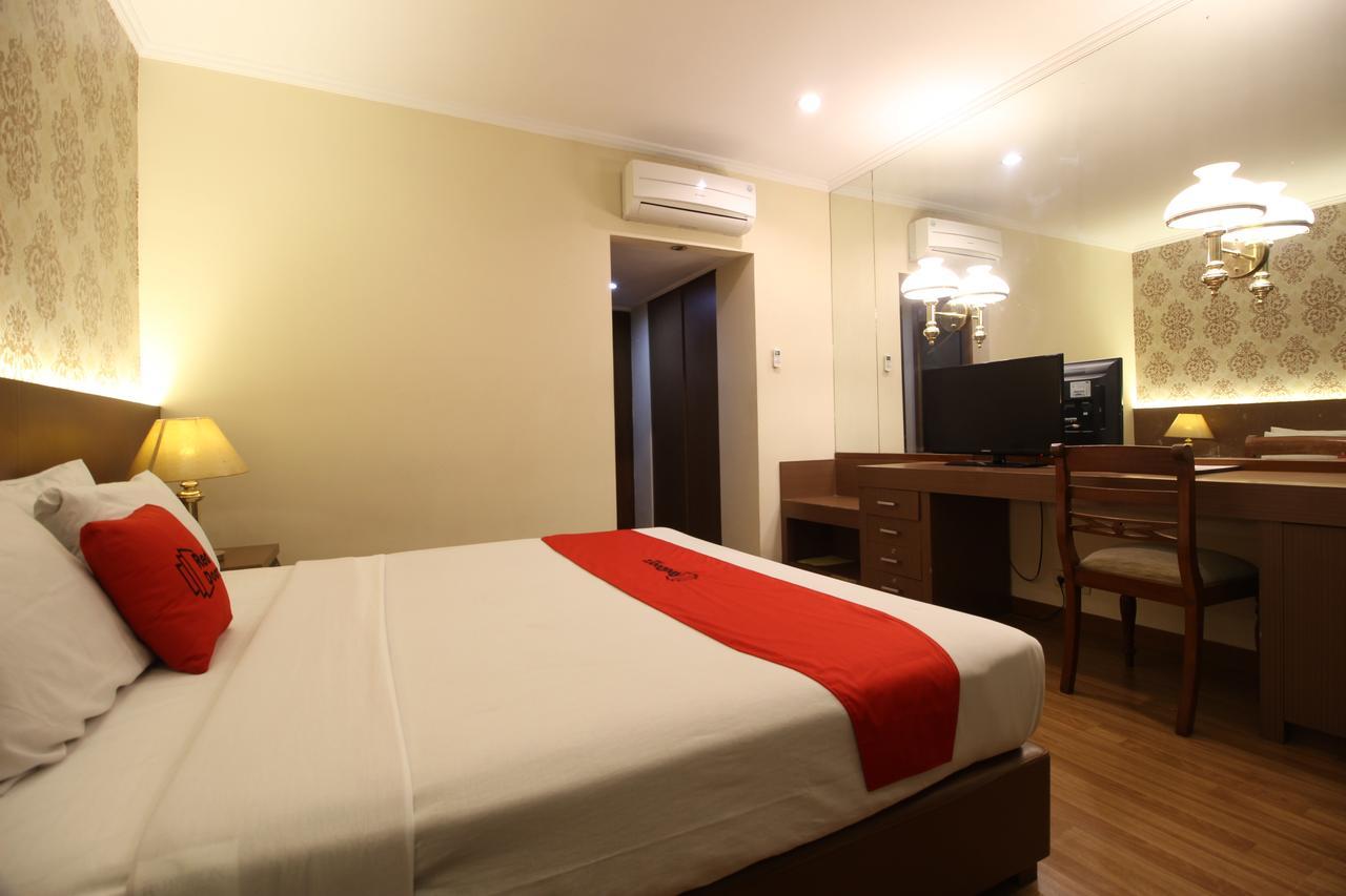 Reddoorz Premium @ Slamet Riyadi 2 Solo Exterior foto