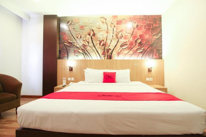 Reddoorz Premium @ Slamet Riyadi 2 Solo Exterior foto